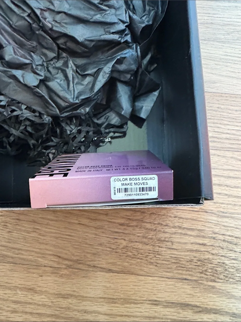IL MAKIAGE Pink to Purple Gradient Boxed Compact